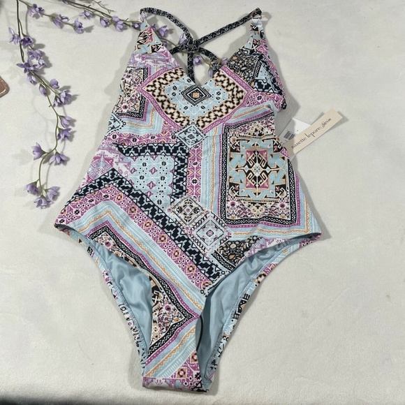 NWT Nanette Lepore [‎ 4 ] Val V-Neck One-Piece Swimsuit in Marrakesh Megerie - Picture 5 of 12